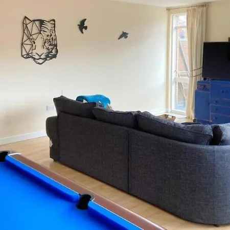 公寓 Urban Couples Retreat Apart- Pool Table & Balcony *